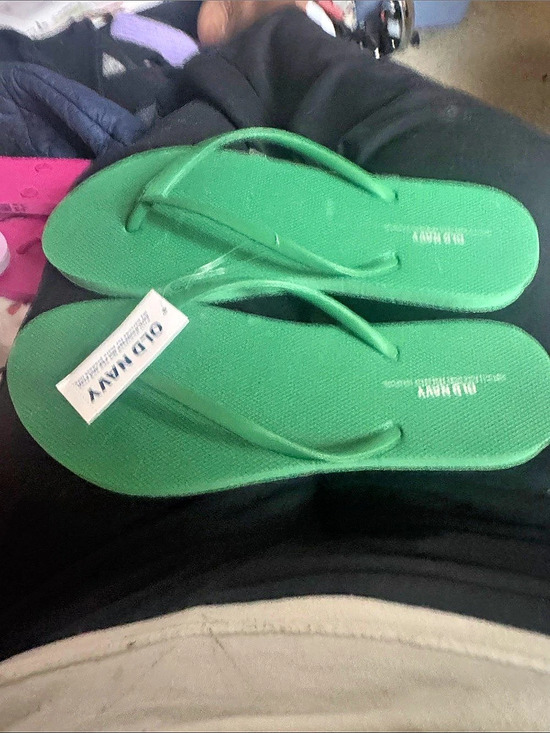 Old Navy Shoes - Old Navy Classic Flip-Flops Green Sandals